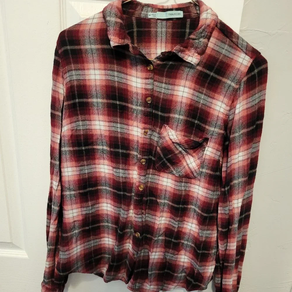 EUC Maurices Red and Black Button Down Shirt Notched Collar - Picture 1 of 7